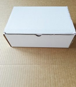 caja troquelada blanca